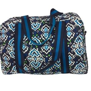 Vera Bradley duffel bag / weekender travel bag in ink blue ( retired pattern ).
